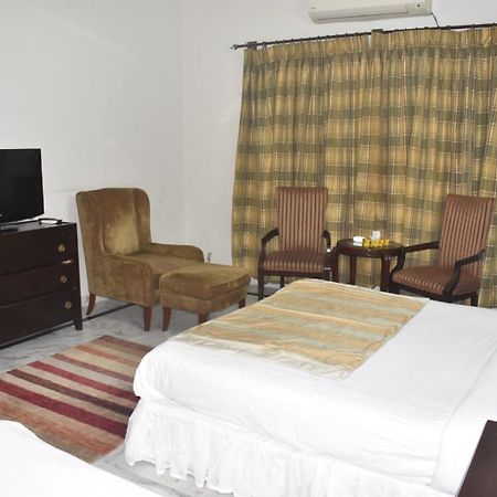 Pyramid International Guest House Iszlámábád Kültér fotó