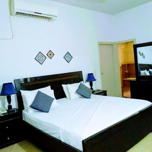 Pyramid International Guest House Iszlámábád Kültér fotó