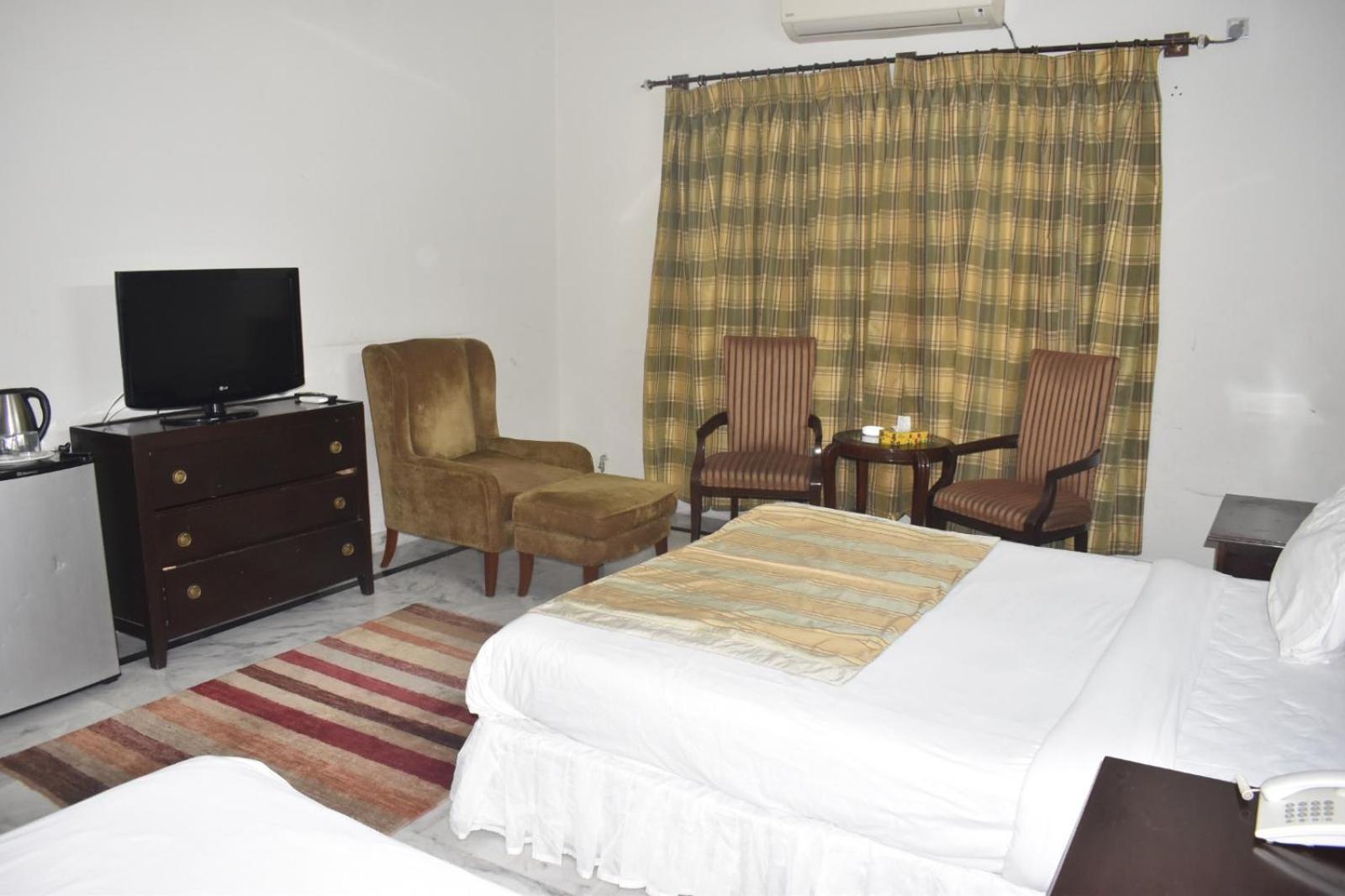 Pyramid International Guest House Iszlámábád Kültér fotó