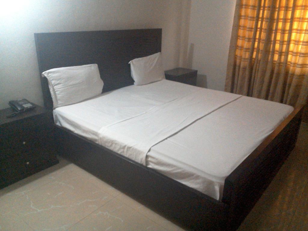 Pyramid International Guest House Iszlámábád Kültér fotó